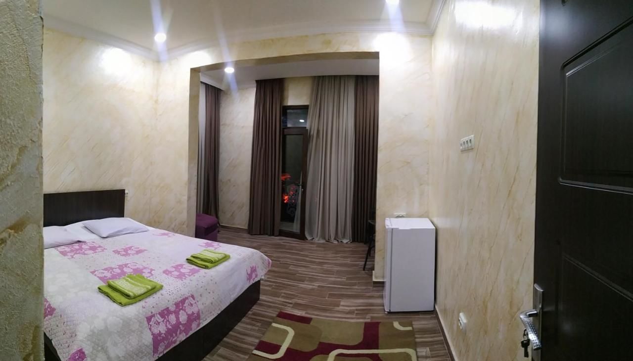 Проживание в семье Batumi Homestay at Tamar Mephe Avenue Махинджаури-20