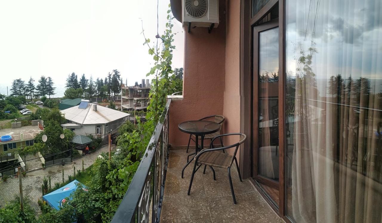 Проживание в семье Batumi Homestay at Tamar Mephe Avenue Махинджаури