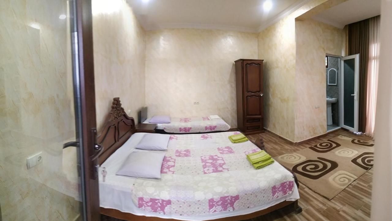 Проживание в семье Batumi Homestay at Tamar Mephe Avenue Махинджаури